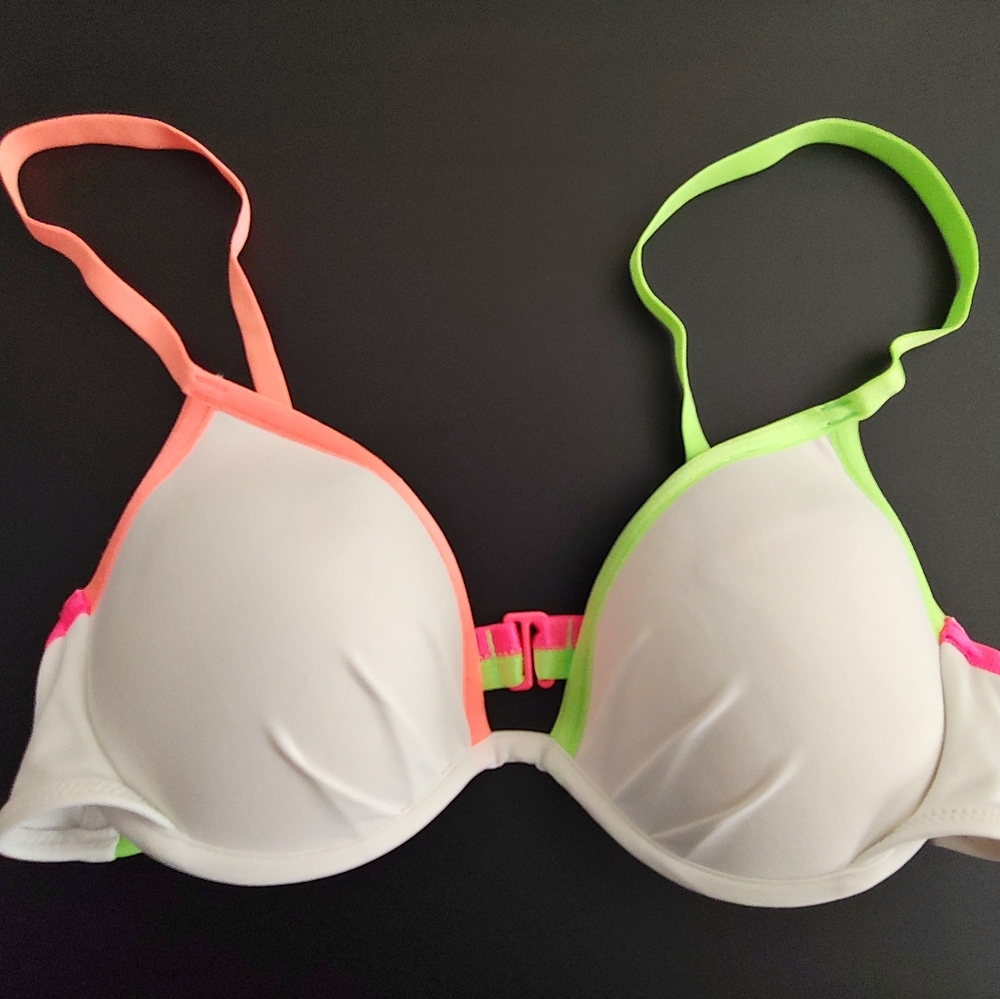 Victoria's Secret Bathing Suit Top 34B